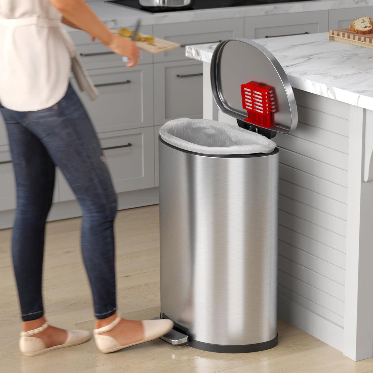 13.2 Gallon Stainless Steel Step Trash Can F812