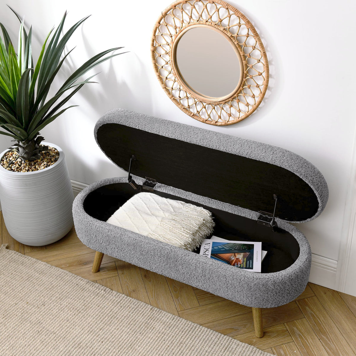 Oval Storage Bench with Rubber Wood Legs O38282