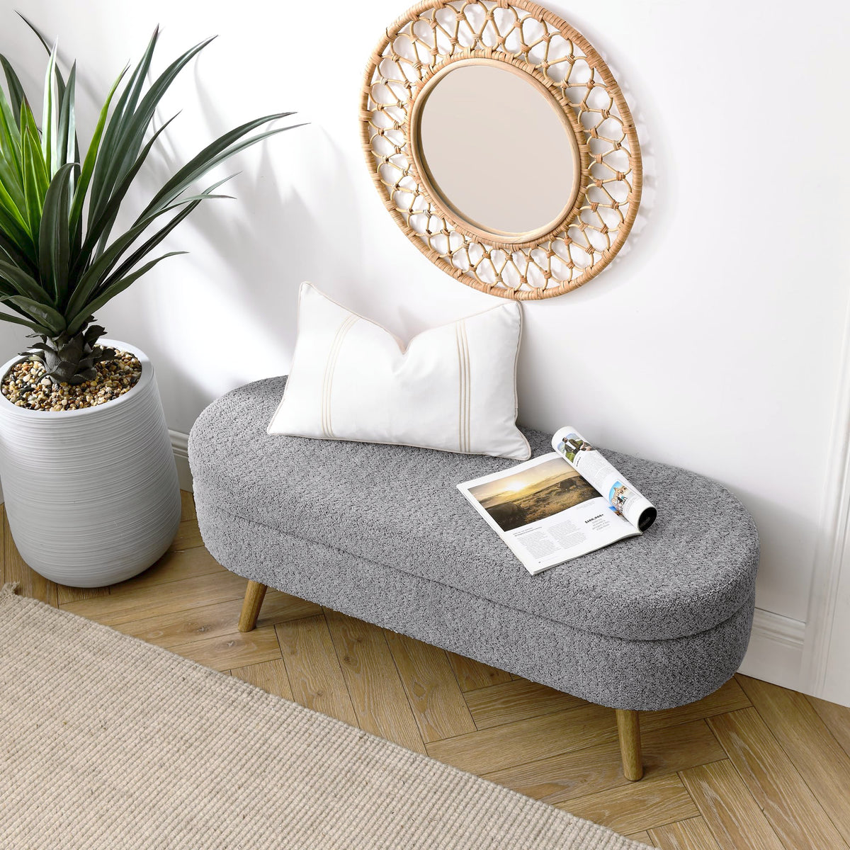 Oval Storage Bench with Rubber Wood Legs O38282